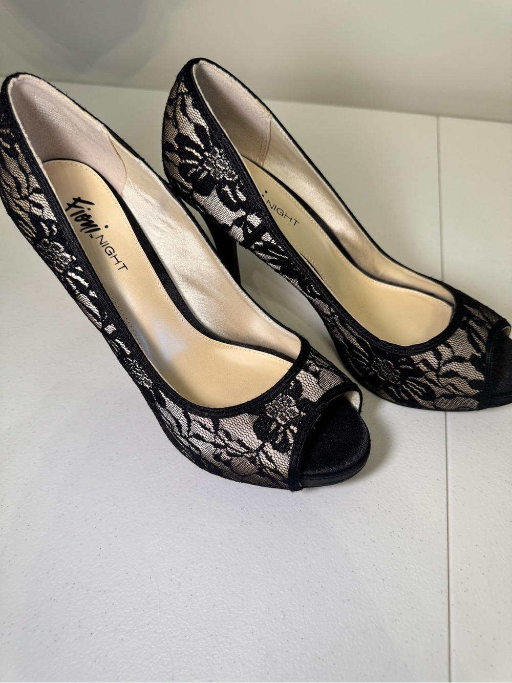 FIONI Clothing Black Lace Peep-Toe Heels - Picture 4 of 6